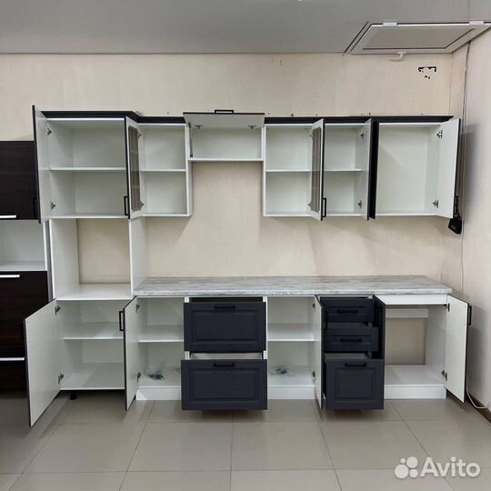 Кухонные гарнитуры