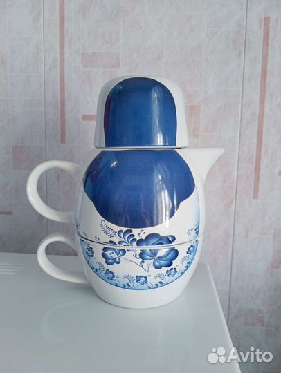 Чайный набор чайник заварочный чашка Сочи 2014