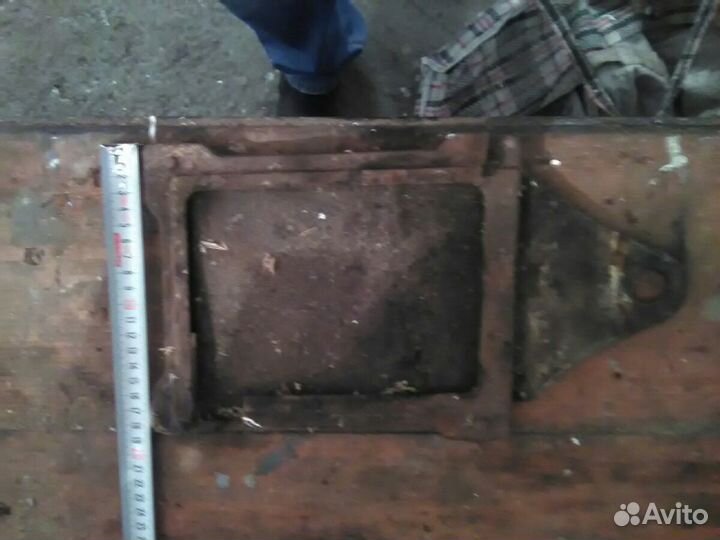 Задвижка, заслонка печная