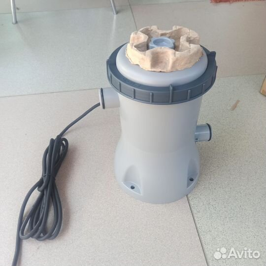 Фильтр насос для бассейна Bestway новый