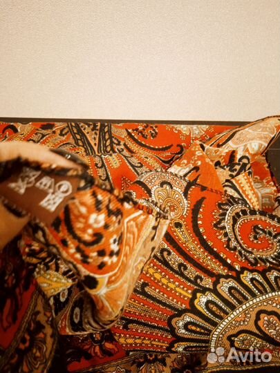 Павловопосадский палантин