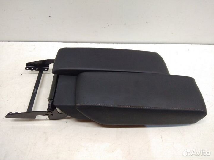 Подлокотник передний Lexus Gx 2 2009-2020