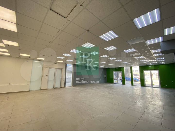 Торговое помещение на поре 1 этаж без ступеней