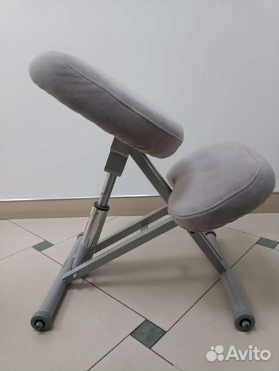 Коленный стул