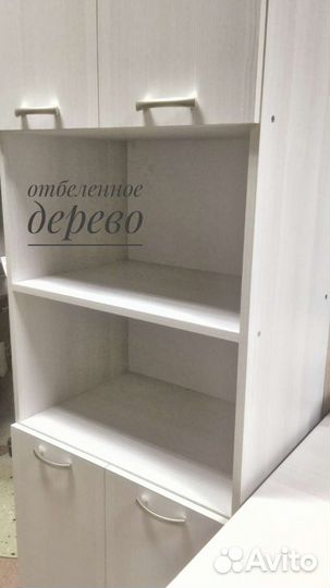 Письменный стол и стеллаж