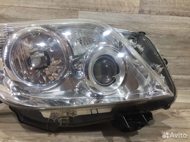 Фара правая Land Cruiser Prado 150 (09-13) / Прадо