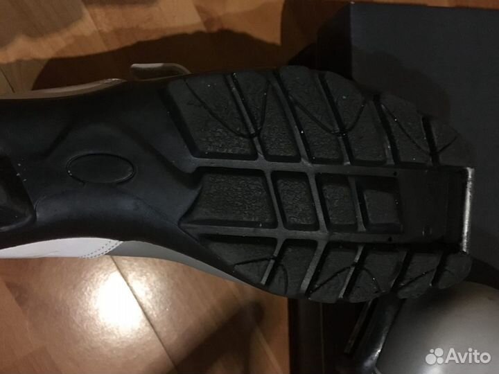 Лыжные ботинки р.36