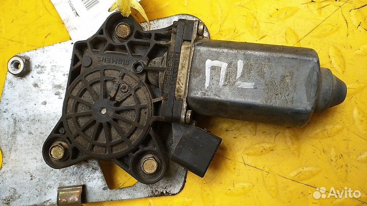 Моторчик стеклоподъемника W463 G-klasse