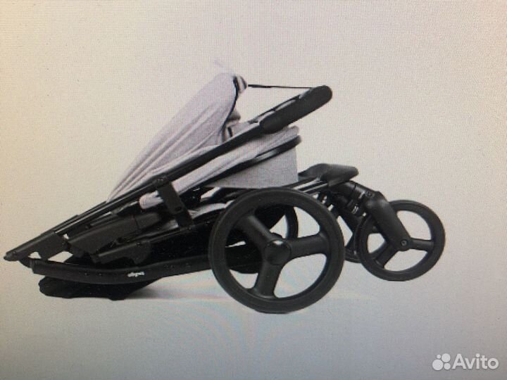 Прогулочная коляска новая