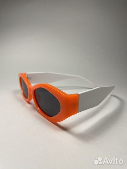 Солнцезащитные очки женские