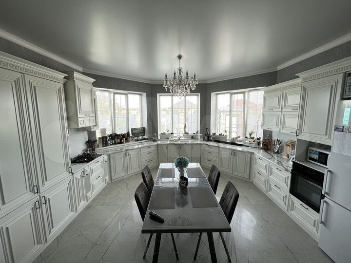 Дом 147 м² на участке 7 сот.