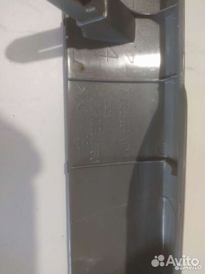 Накладка декоративная для Toyota RAV 4