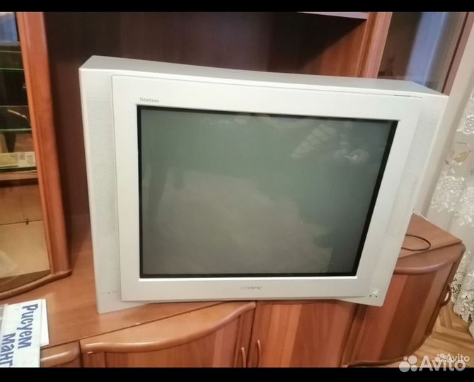 Телевизор Sony trinitron
