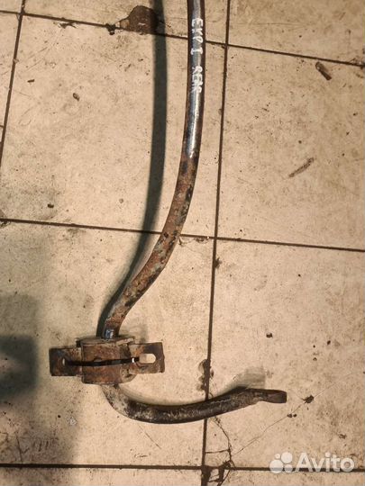 Задний стабилизатор Ford Explorer 1