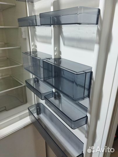 Продам холодильник siemens 200 см