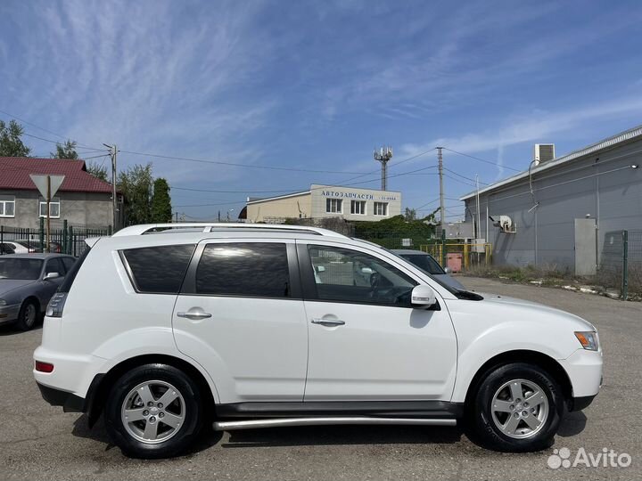 Mitsubishi Outlander 2.4 CVT, 2010, 207 602 км