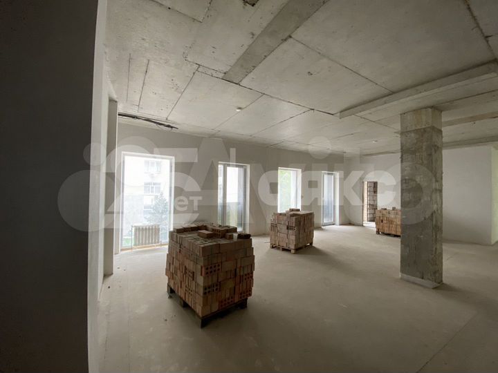 4-к. квартира, 205 м², 4/9 эт.