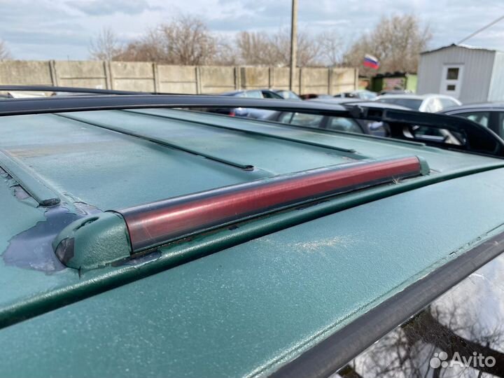 Дополнительный стоп сигнал Chevrolet Blazer 2 S15