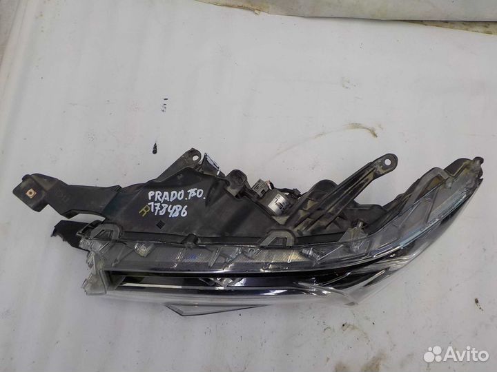 Фара toyota land cruiser 150