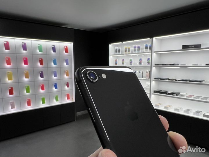 iPhone 8, 256 ГБ