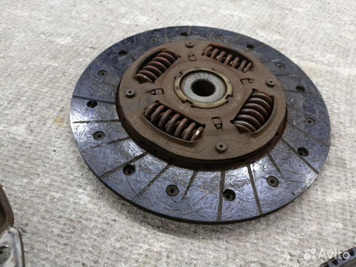 Сцепление в сборе с маховиком Chevrolet Lacetti 1