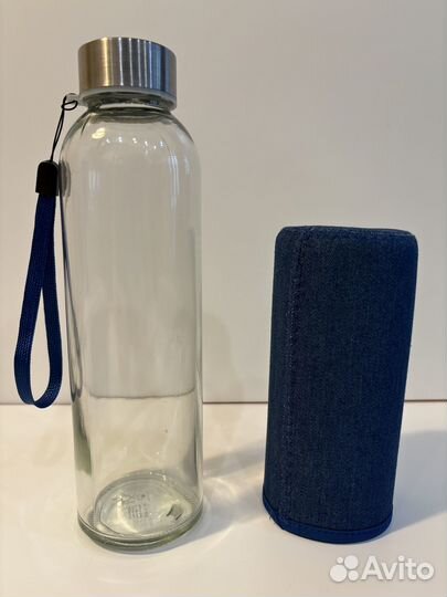 Новая стеклянная бутылка для воды