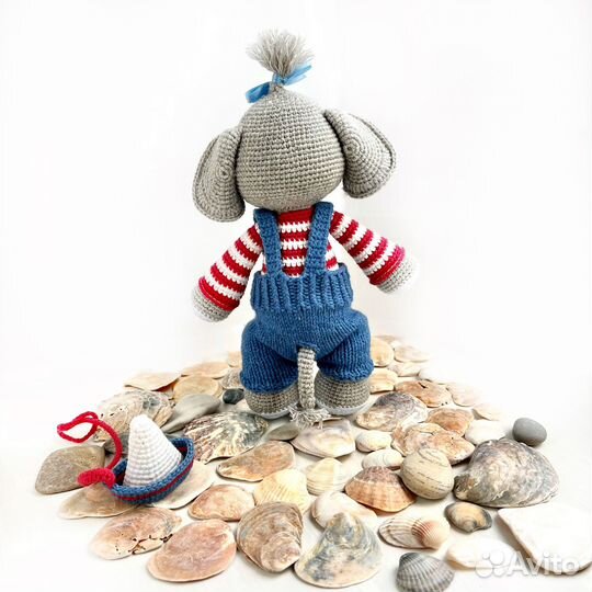 Игрушка вязаная крючком слоник малыш
