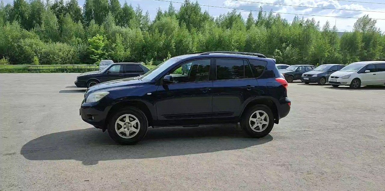 Toyota RAV4: фото владельца