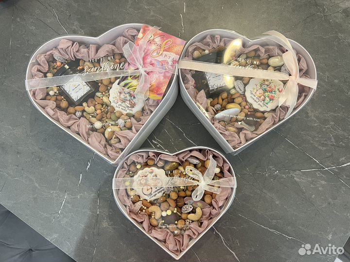 Подарочные наборы в менажницах, орехи