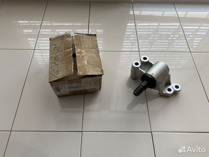 Маятник рулевой левый Isuzu Elf NHB5SF NHB5WF