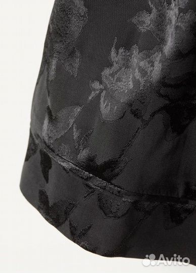 H&M Шорты черные с атласными цветами EUR 32 XXS