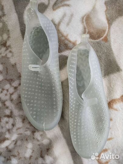 Тапки в бассейн