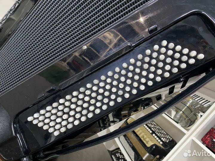 Аккордеон Юпитер цельнопланочный готово-выборный