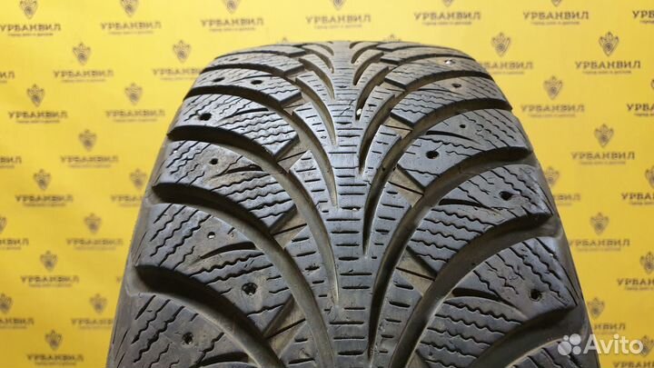 Goodyear UltraGrip Extreme 215/55 R17