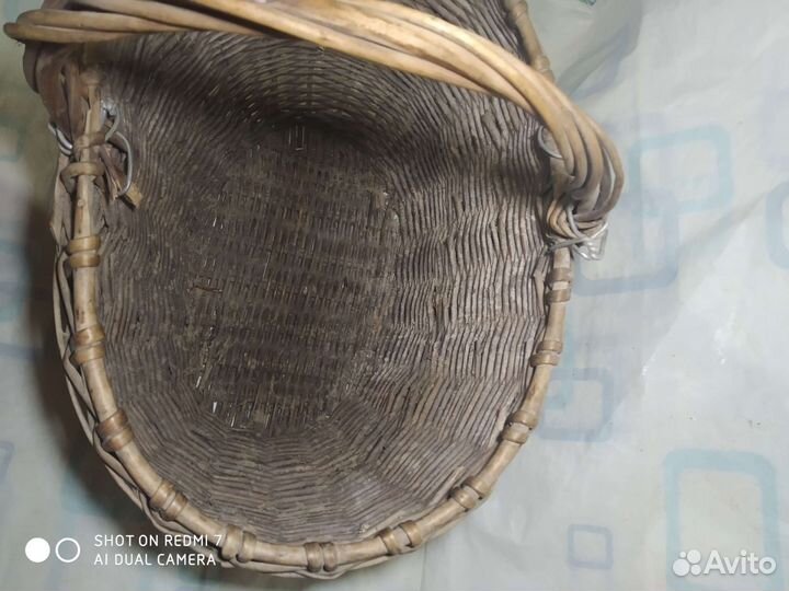 Корзина плетеная