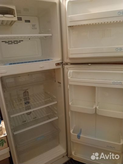 Холодильник LG