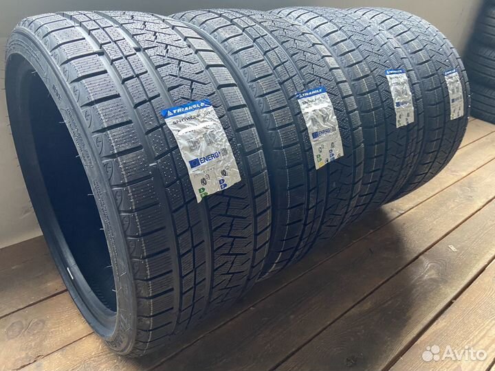 Triangle PL02 275/40 R21 107V