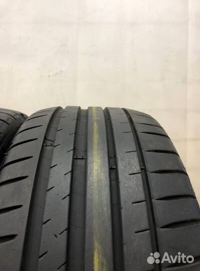 Michelin Pilot Sport 4 225/45 R17 94Y