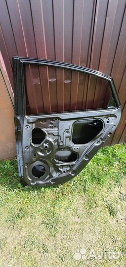 Дверь задняя правая hyundai solaris