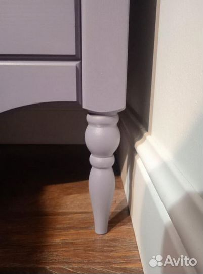 Тумба прикроватная