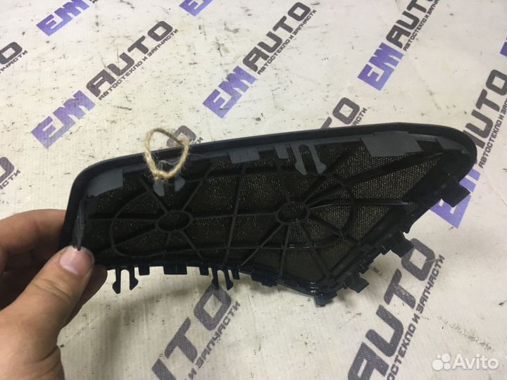 Решетка динамика задняя правая бмв 730D F01 седан
