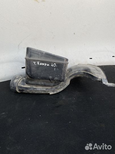 Воздухозаборник Toyota camry v40