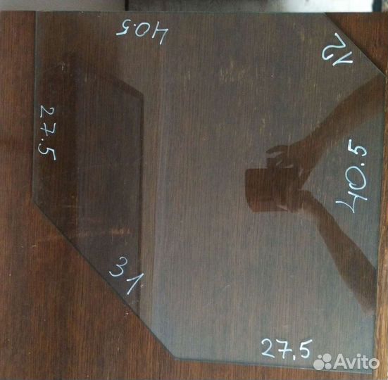 Угловая стеклянная полка