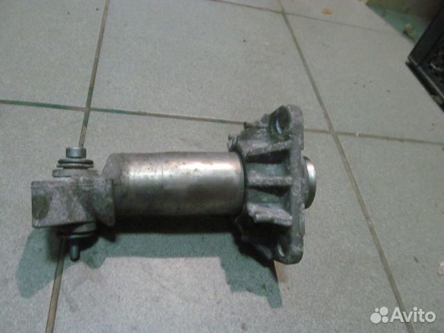 Кронштейн переднего бампера Audi A4 B6 2001-2005