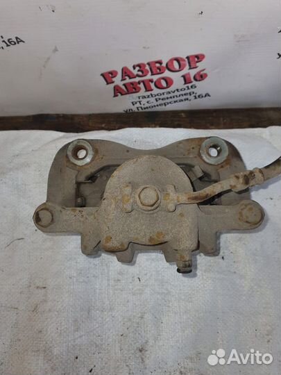 Передний левый суппорт Hyundai Solaris 2012