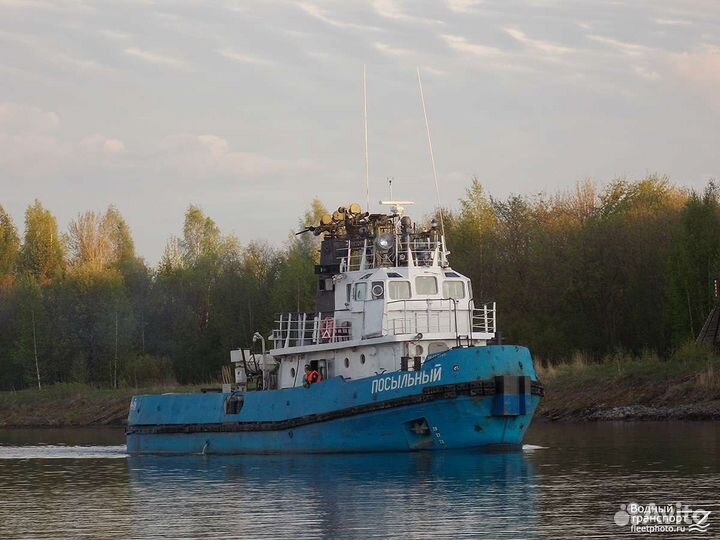 Буксир река-море