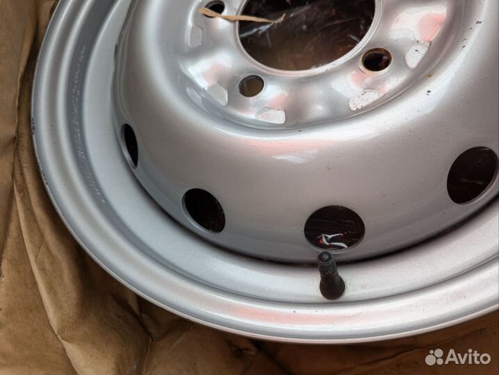 Диски штамповка р 16 Нива