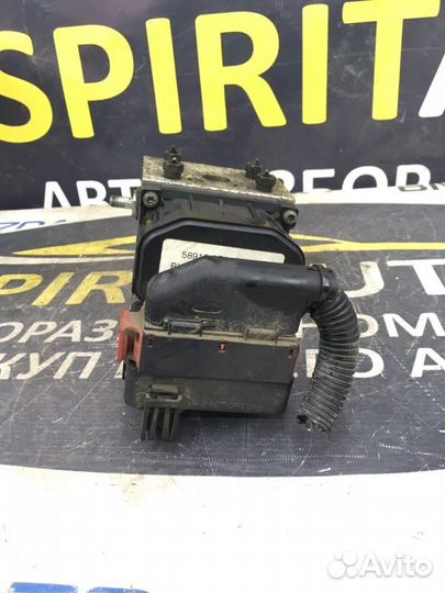 Блок ABS Kia Sorento 1 D4CB 145 Л.С. 2002-2009