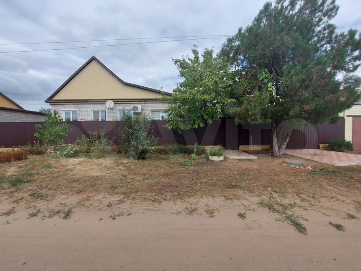 Дом 87,3 м² на участке 6,07 га