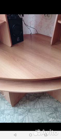 Компьютерный стол